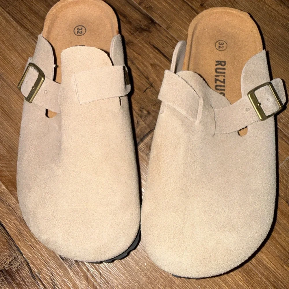RUZUS Suede Slip-On Clog Mules in Light Taupe